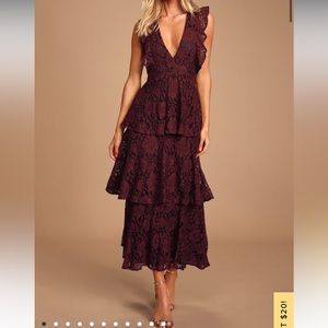 NWT Lulu’s Molinetto Tiered Lace Maxi Dress